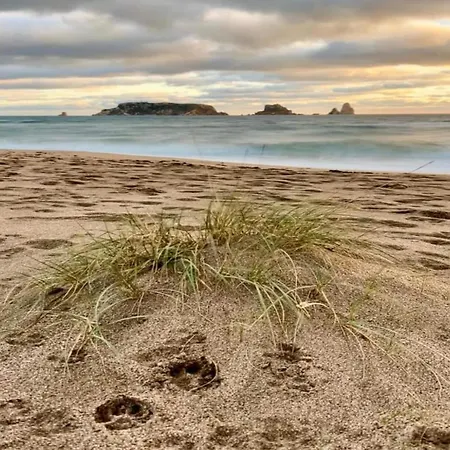 Near And Emporda Golf